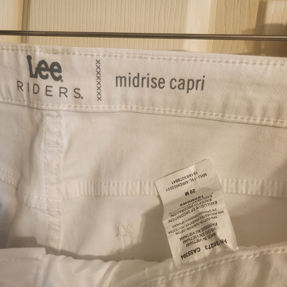 Lee Women's White Ankle Jeans - Picture 2 of 4